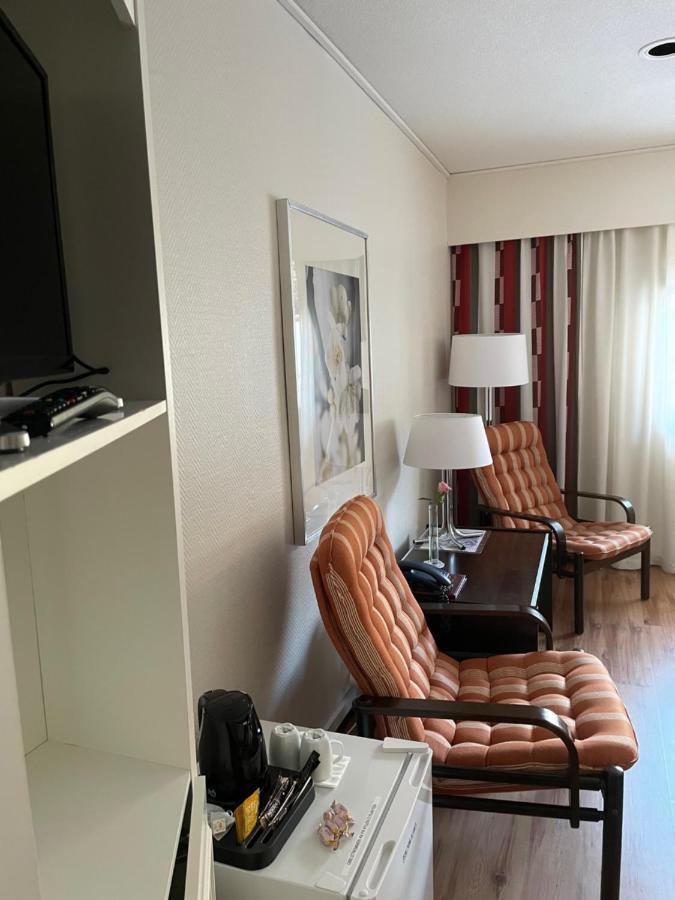 Eckeroe Hotell & Restaurang Bagian luar foto