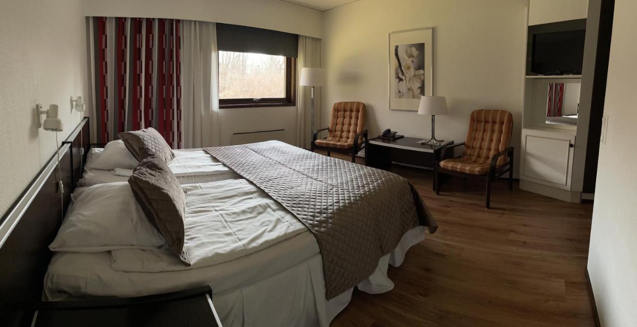 Eckeroe Hotell & Restaurang Bagian luar foto